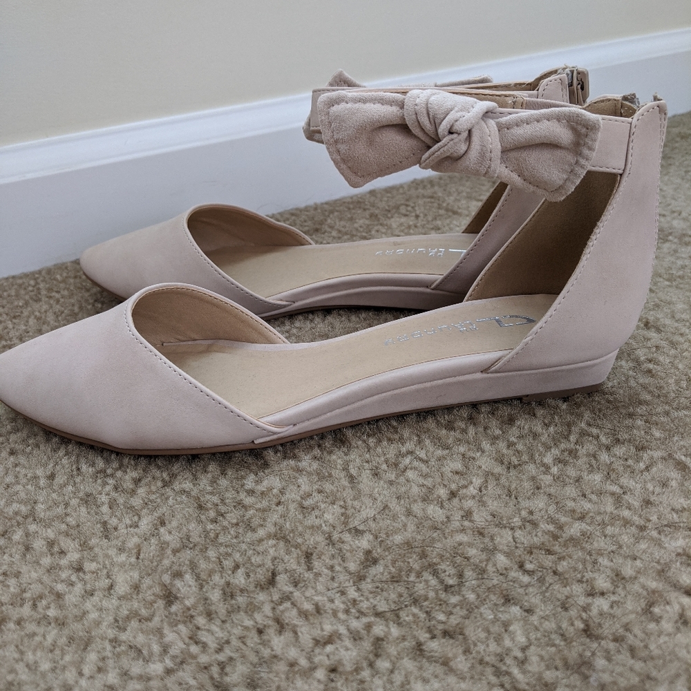 Francesca's Beige Flats